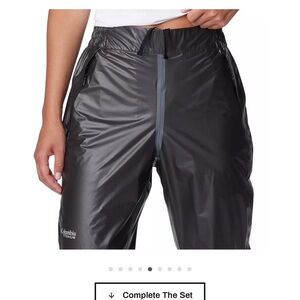 Columbia Black Rain Pants in a gorgeous shimmering black : stylish 3x